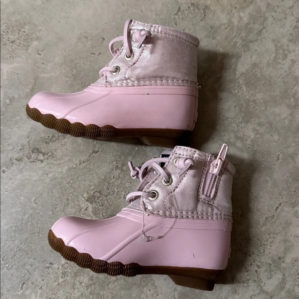 Sperry Kids Light Pink Duck Boots